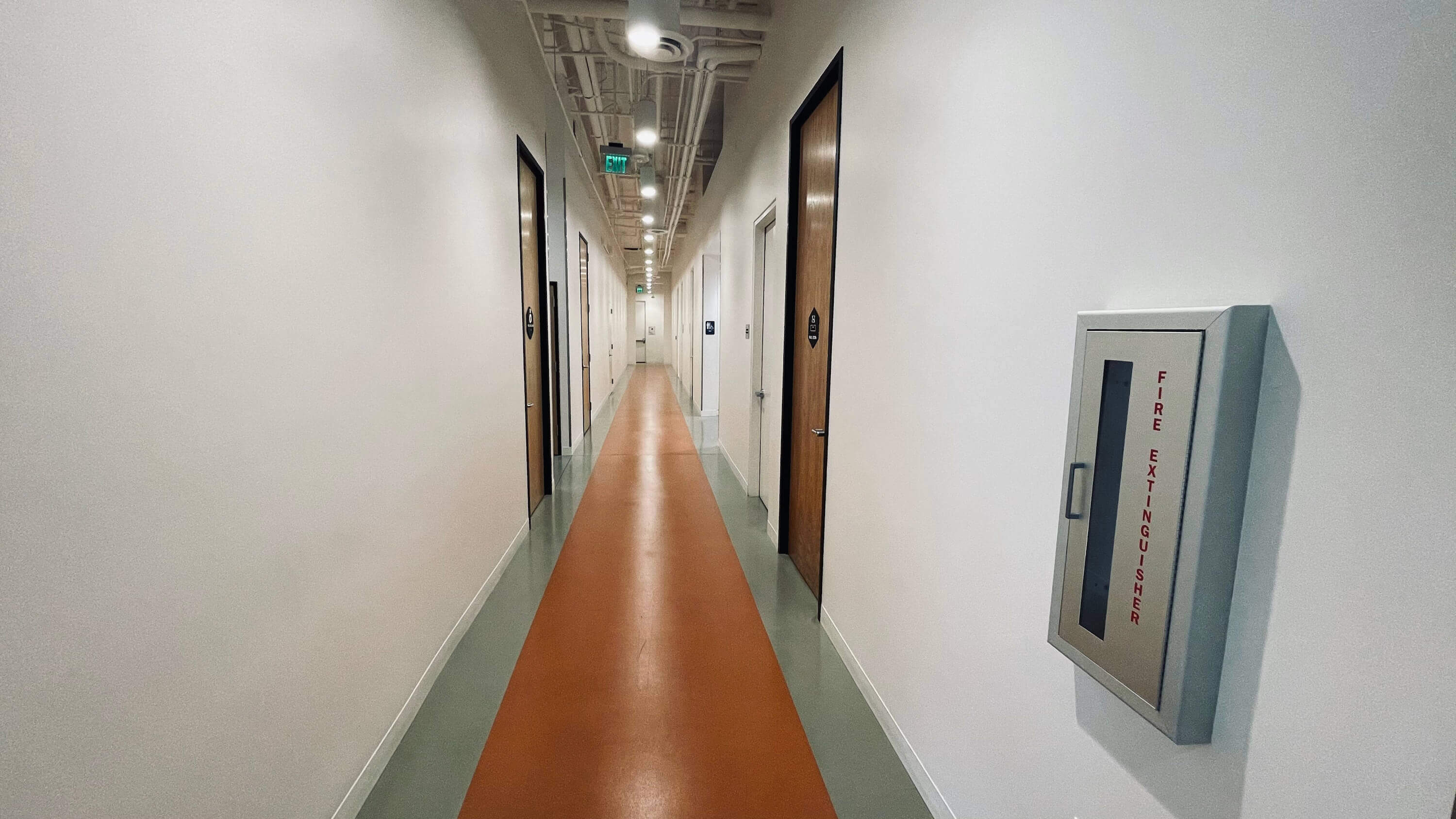 Interior corridor on the Main Floor at 1800 Vine St